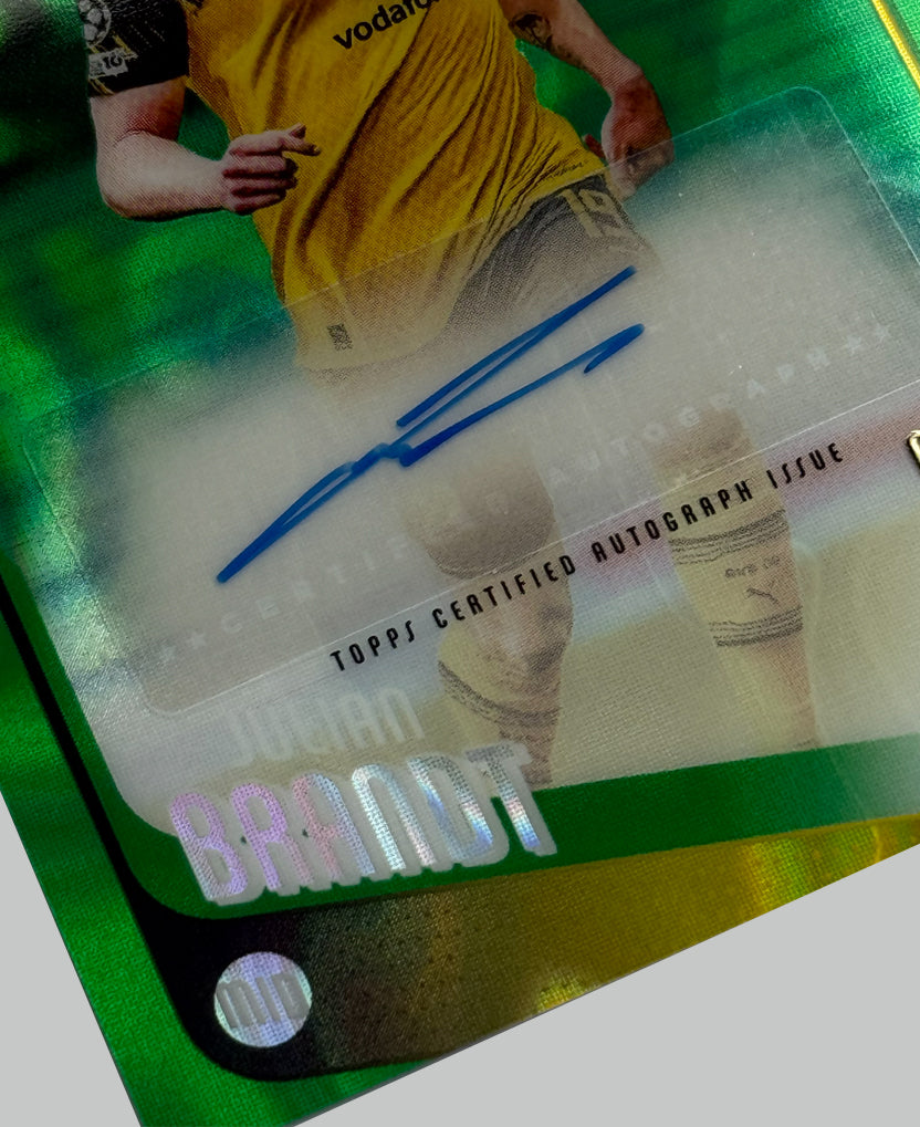 Topps Chrome UCC 2025-26 Julian Brandt 65/99 Auto